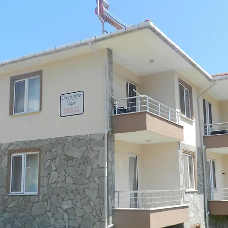 Chrysi Petra Apartment